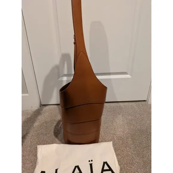 100% BRAND NEW - ALAIA Babel Brown Medium HandBag Bag $2980R! - Picture 8 of 14
